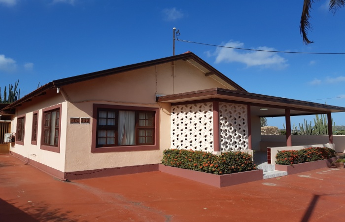 Sta Cruz 242, 3 Bedrooms Bedrooms, ,1.5 BathroomsBathrooms,House,For Sale,Sta Cruz,1334