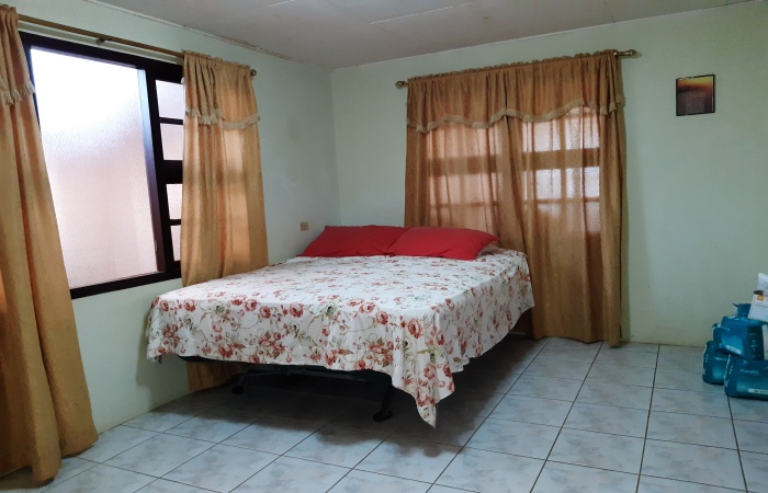 Sta Cruz 242, 3 Bedrooms Bedrooms, ,1.5 BathroomsBathrooms,House,For Sale,Sta Cruz,1334